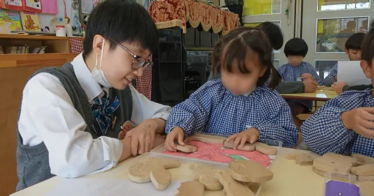 系列幼稚園との協力授業