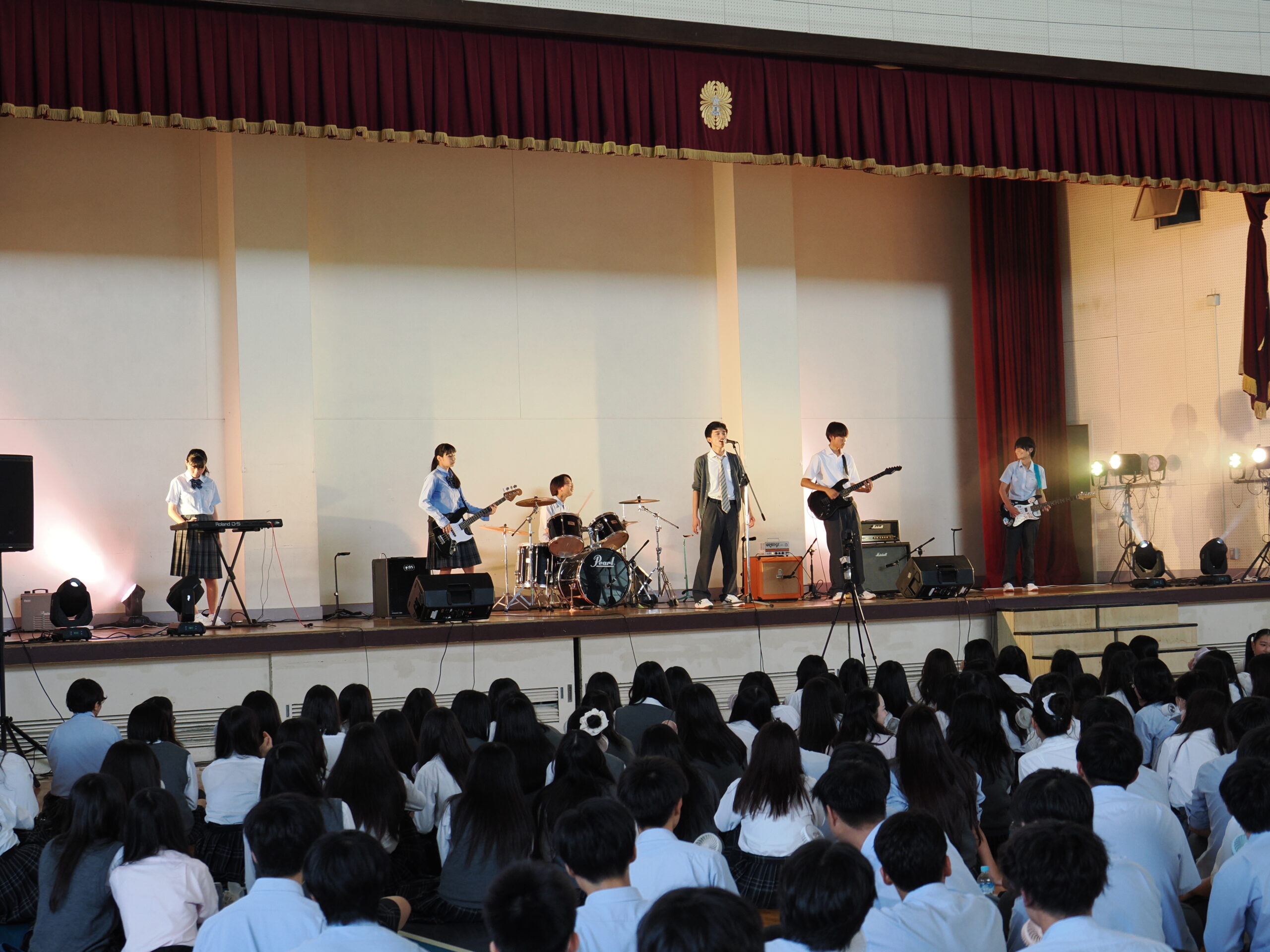 軽音楽部